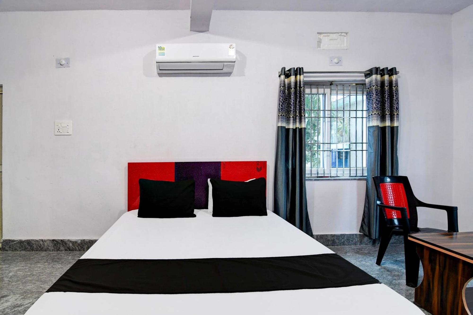 Hotel O Silk City Palace Brahmapur Exterior foto